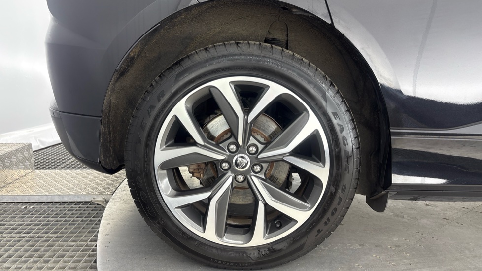 JAGUAR I-PACE Image 19