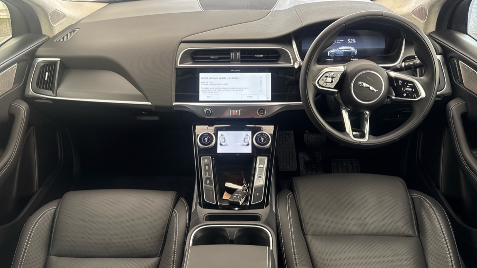 JAGUAR I-PACE Image 11