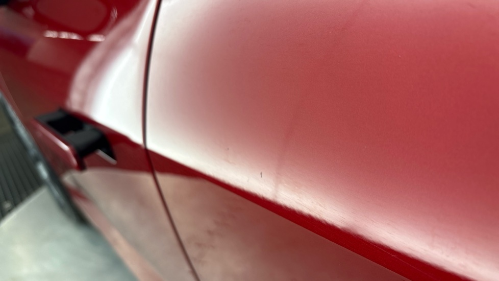 JAGUAR I-PACE dent and chips