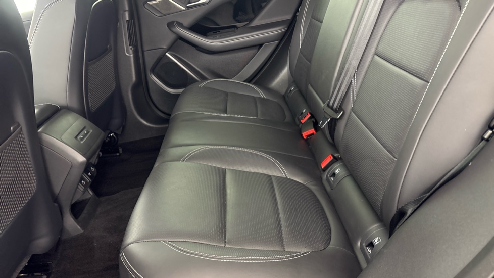 JAGUAR I-PACE Image 14