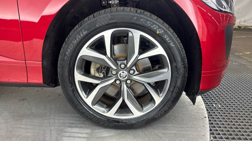 JAGUAR I-PACE Image 20