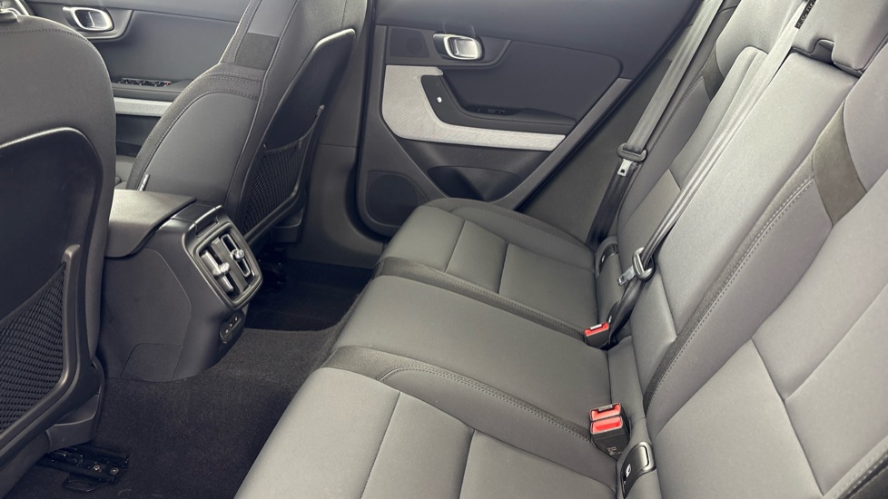 POLESTAR 2 FASTBACK 170kW 69kWh Standard Range SM [Plus] 5dr Auto