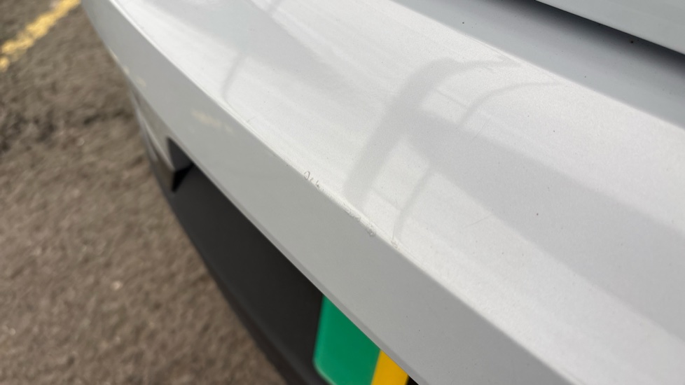 POLESTAR 2 Chips and scratches