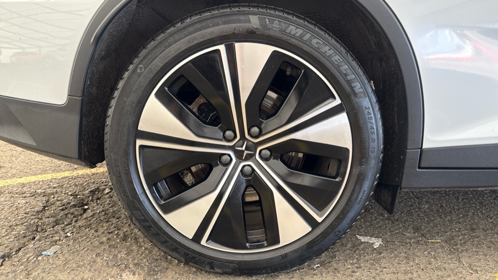 POLESTAR 2 Image 19