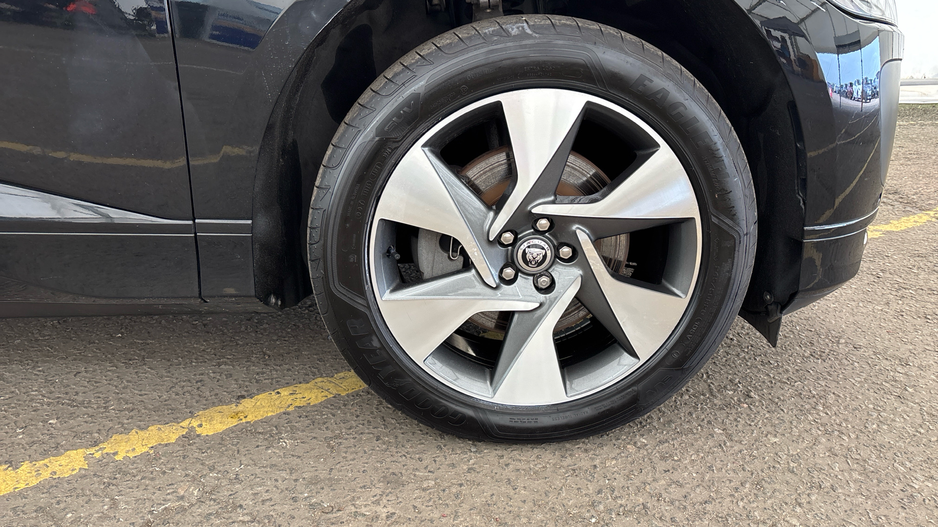 JAGUAR I-PACE I-PACE ESTATE 294kW EV400 R-Dynamic SE Black 90kWh 5dr Auto