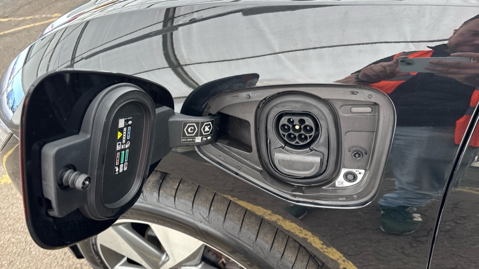 JAGUAR I-PACE Image 21