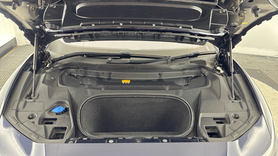 JAGUAR I-PACE Image 16