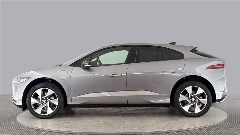 JAGUAR I-PACE Image 2