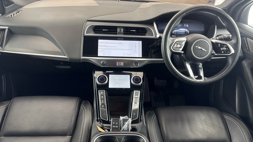 JAGUAR I-PACE Image 11