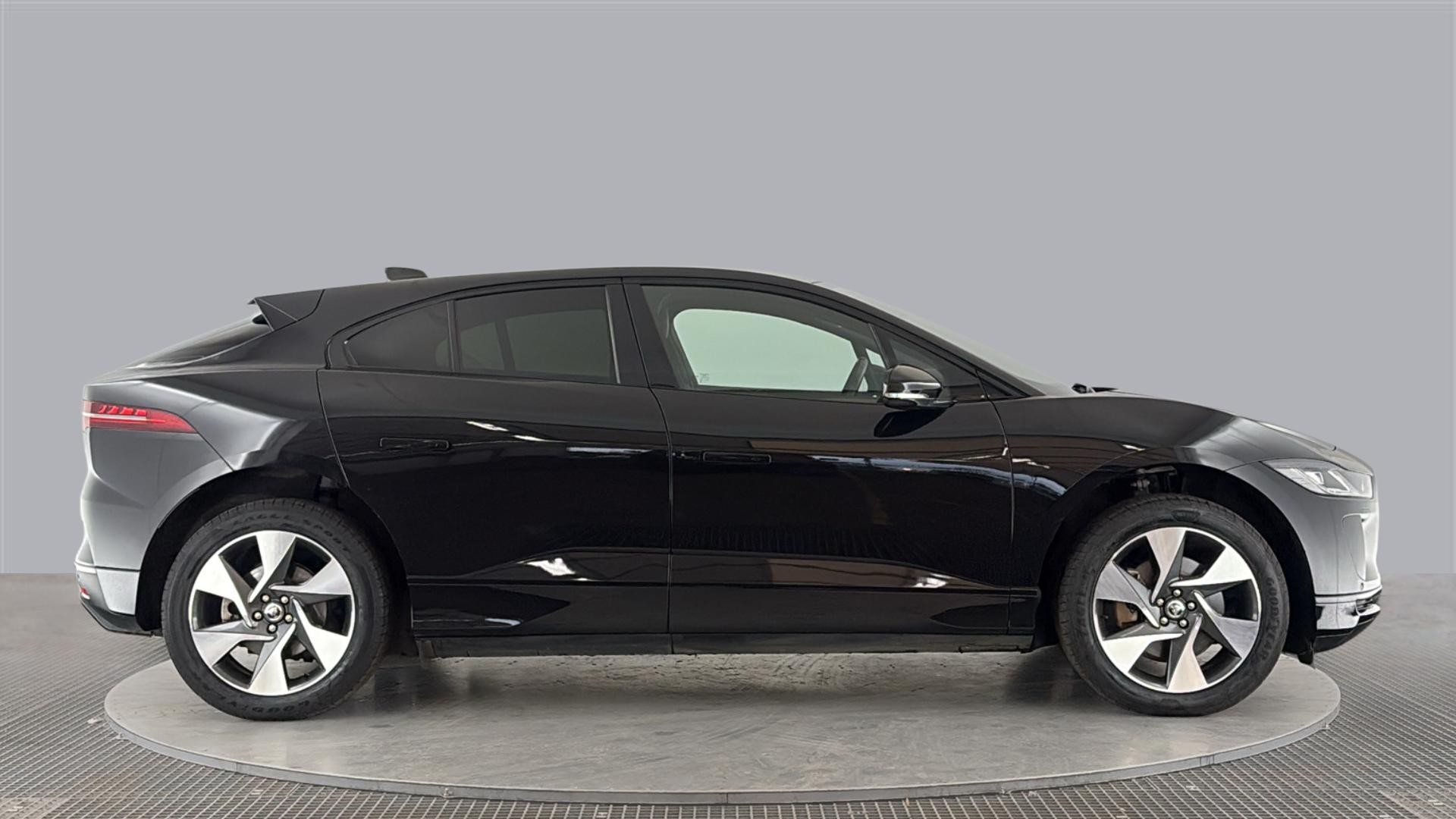 JAGUAR I-PACE I-PACE ESTATE 294kW EV400 R-Dynamic SE Black 90kWh 5dr Auto