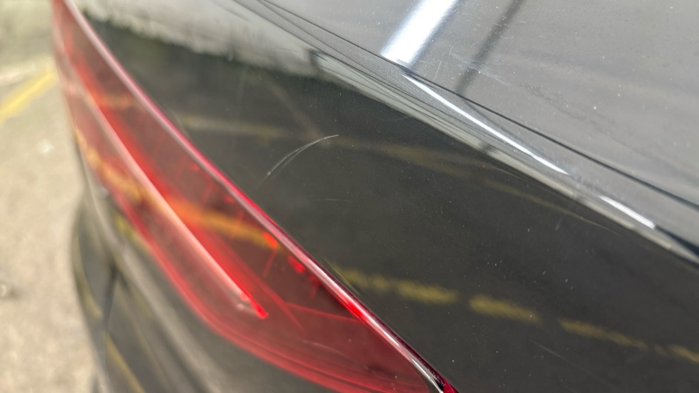 JAGUAR I-PACE scratches and chips