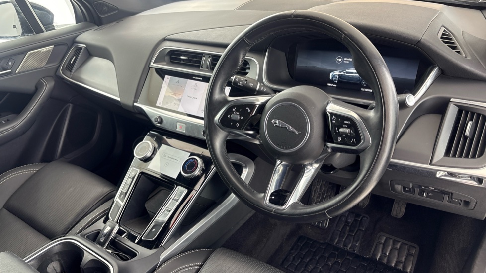 JAGUAR I-PACE Image 9