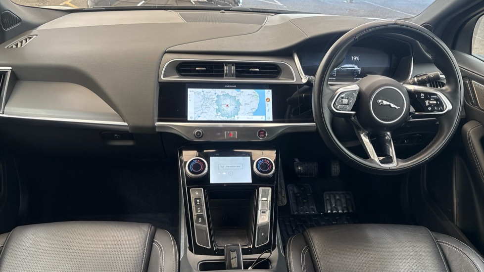 JAGUAR I-PACE Image 11