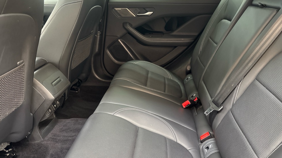 JAGUAR I-PACE Image 14