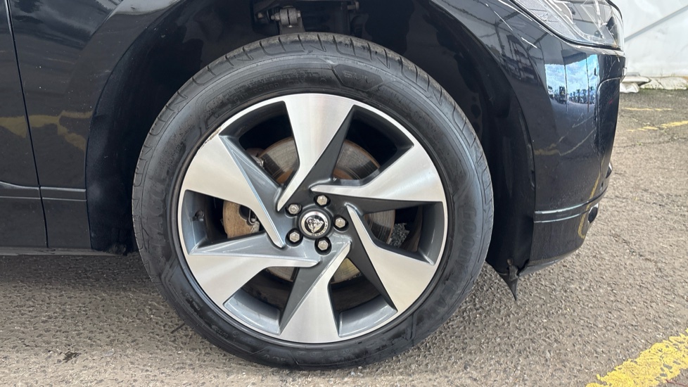 JAGUAR I-PACE Image 20