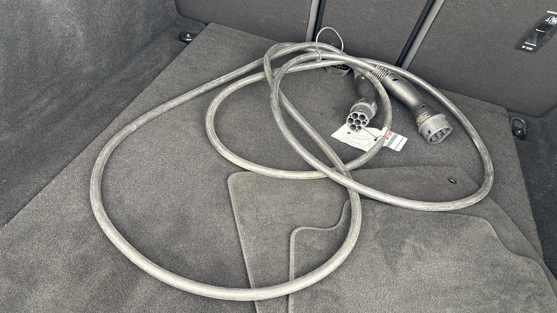 JAGUAR I-PACE I-PACE ESTATE 294kW EV400 R-Dynamic SE Black 90kWh 5dr Auto