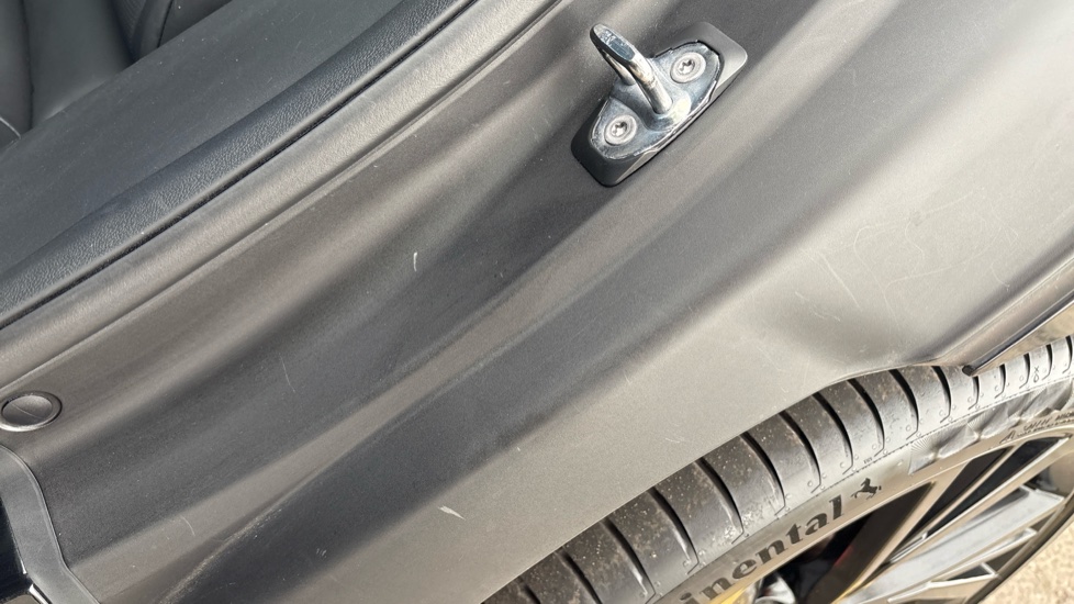 JAGUAR I-PACE Scratches
