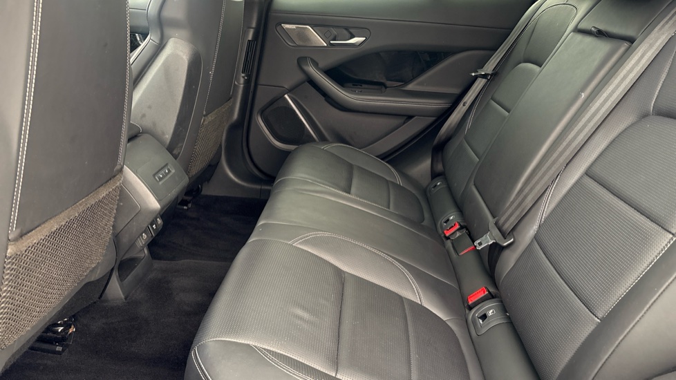 JAGUAR I-PACE Image 14