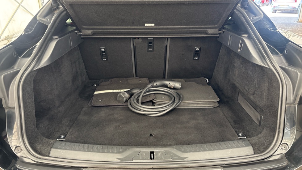 JAGUAR I-PACE Image 15