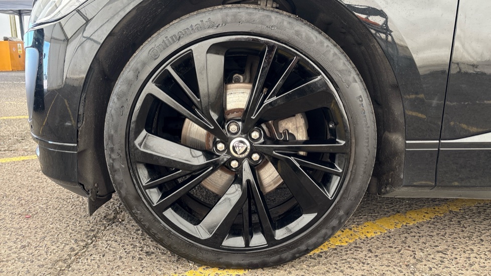 JAGUAR I-PACE Image 17
