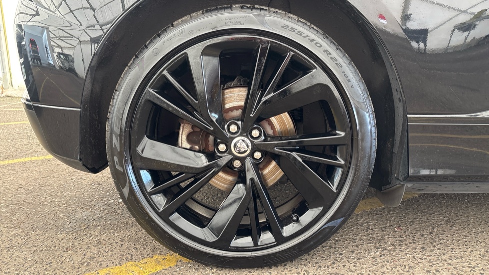 JAGUAR I-PACE Image 19