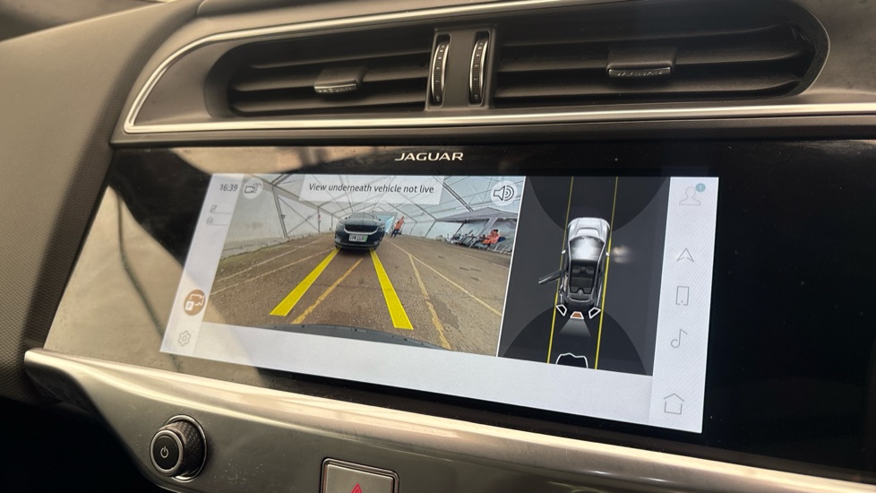 JAGUAR I-PACE Reverse camera