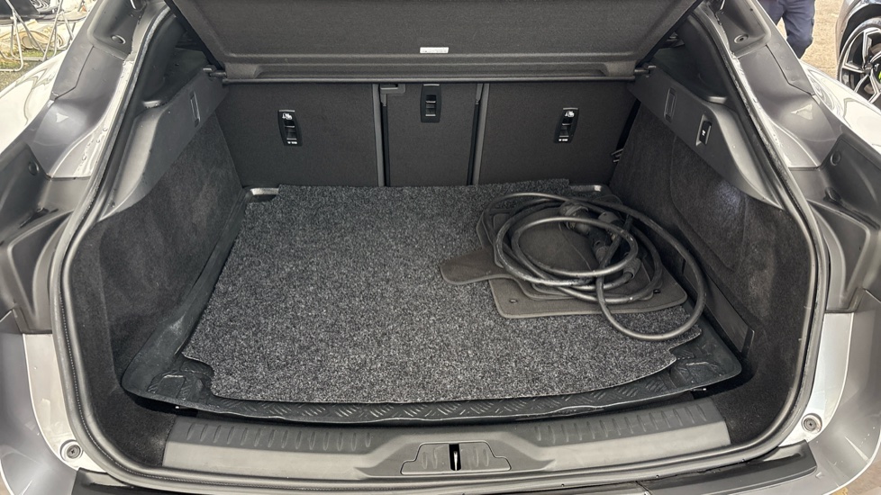JAGUAR I-PACE Image 15