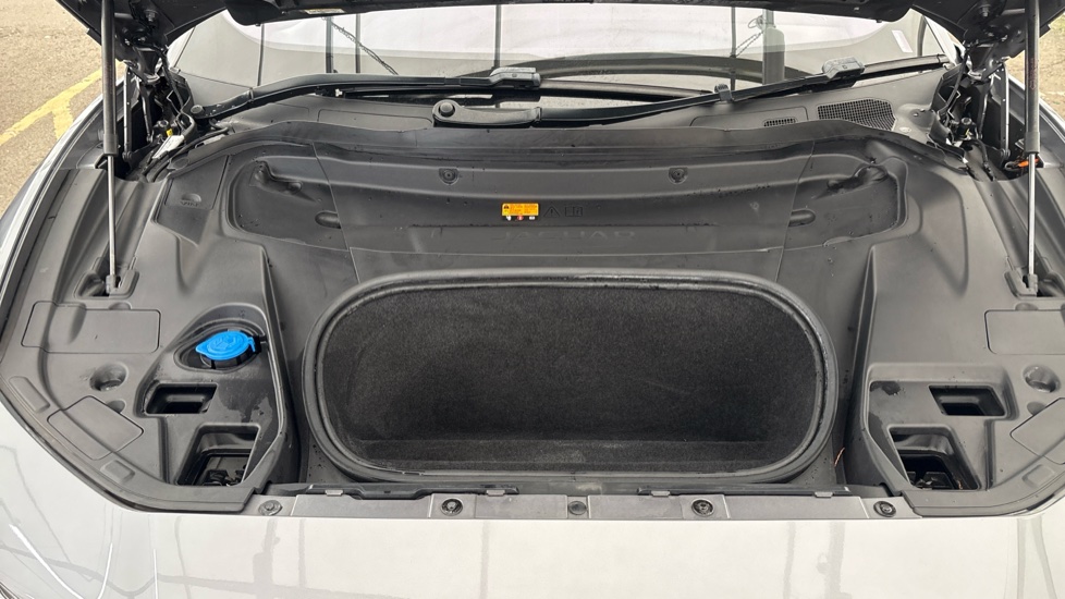 JAGUAR I-PACE Image 16