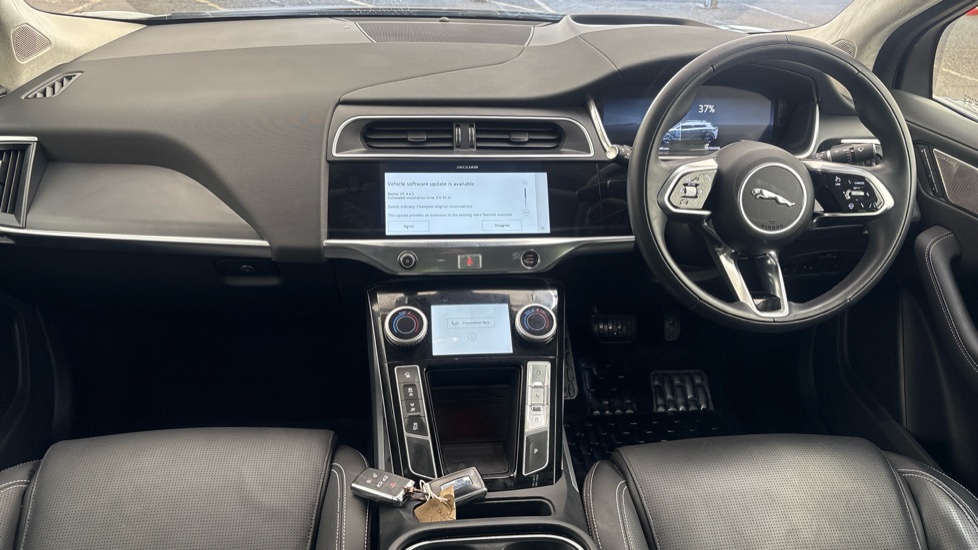 JAGUAR I-PACE Image 11