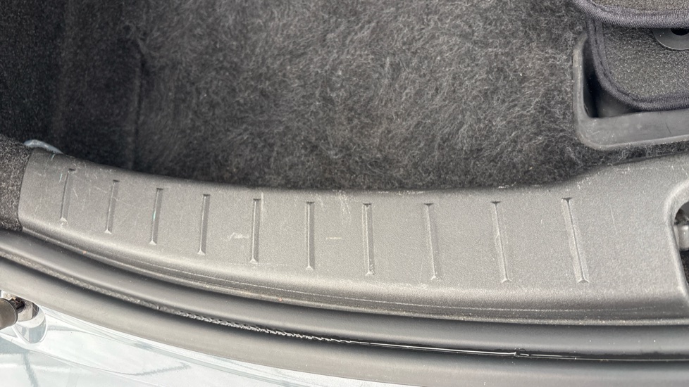 POLESTAR 2 scratches