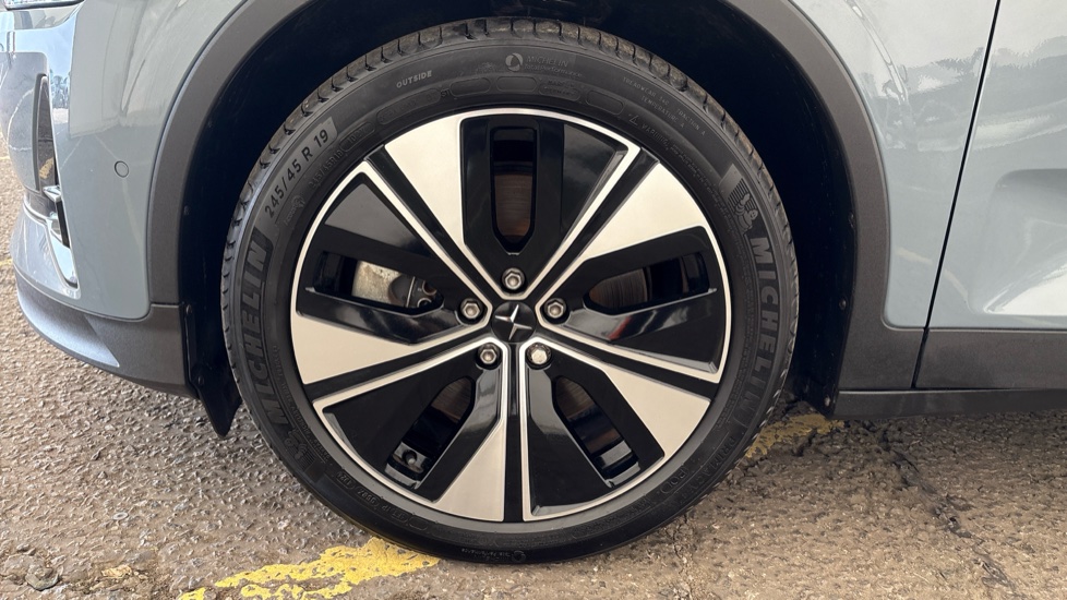 POLESTAR 2 Image 17