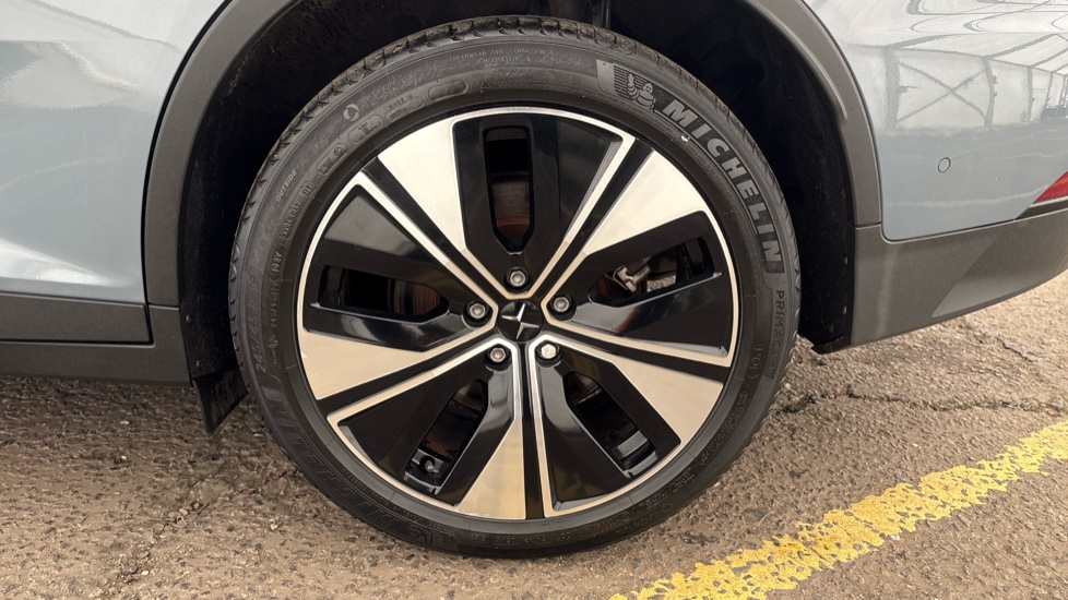 POLESTAR 2 Image 18