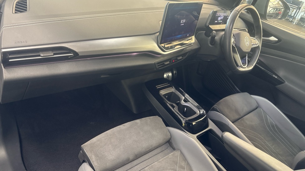 VOLKSWAGEN ID.4 ESTATE 210kW Life Pro 77kWh 5dr Auto