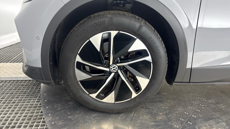 VOLKSWAGEN ID.4 Image 17