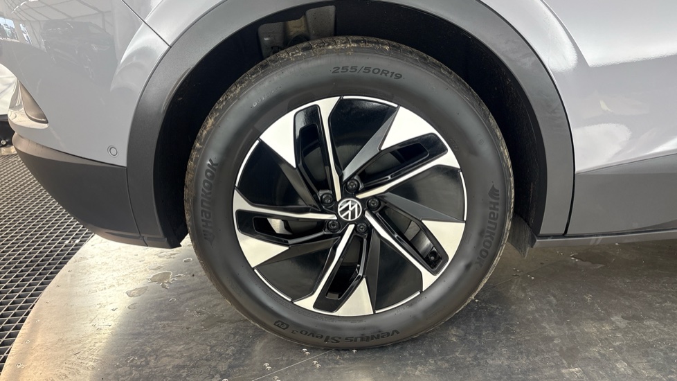 VOLKSWAGEN ID.4 Image 19