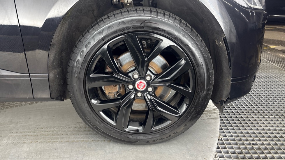 JAGUAR I-PACE ESTATE SPECIAL EDITIONS 294kW EV400 HSE Black 90kWh 5dr Auto 11kW Charger