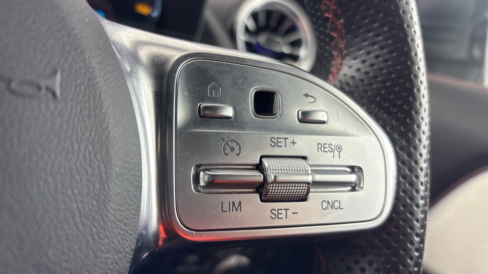 MERCEDES-BENZ EQA HATCHBACK EQA 250+ 140kW AMG Line Premium 70.5kWh 5dr Auto