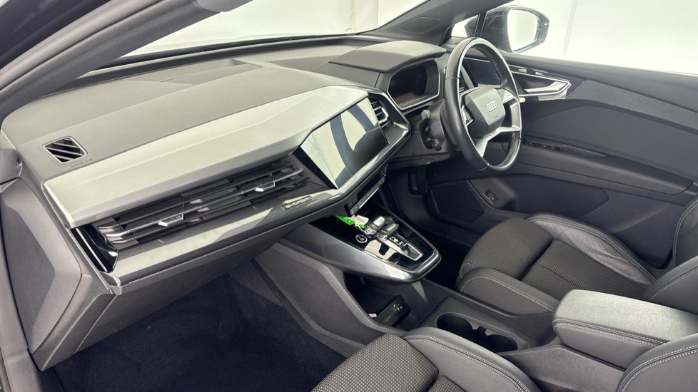 AUDI Q4 E-TRON SPORTBACK 150kW 40 82kWh S Line 5dr Auto