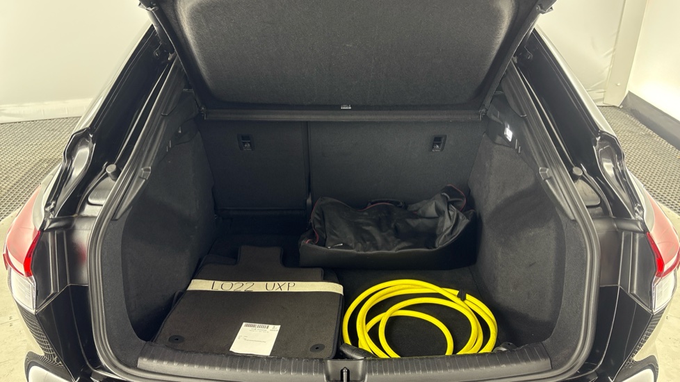AUDI Q4 Image 15