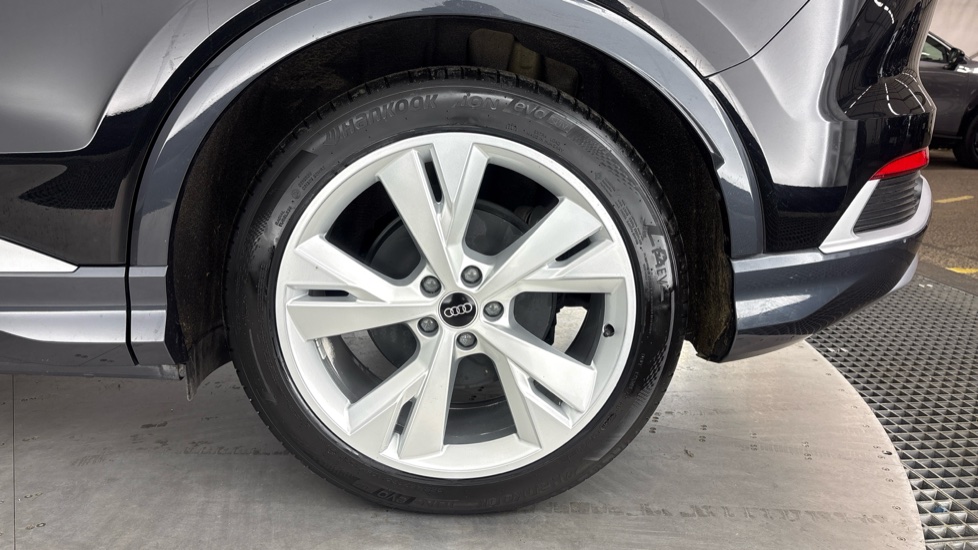 AUDI Q4 E-TRON SPORTBACK 150kW 40 82kWh S Line 5dr Auto