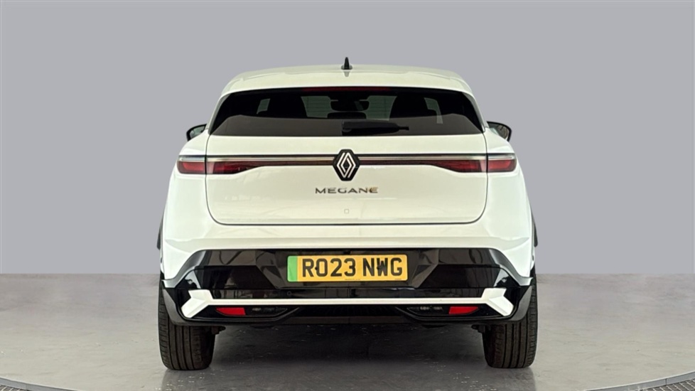 RENAULT MEGANE E-TECH Image 4