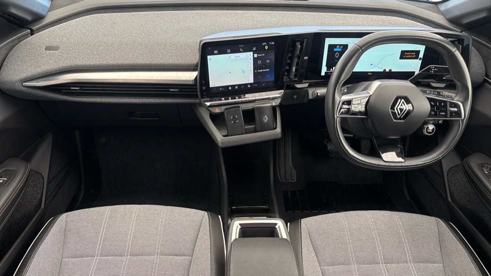 RENAULT MEGANE E-TECH Image 11