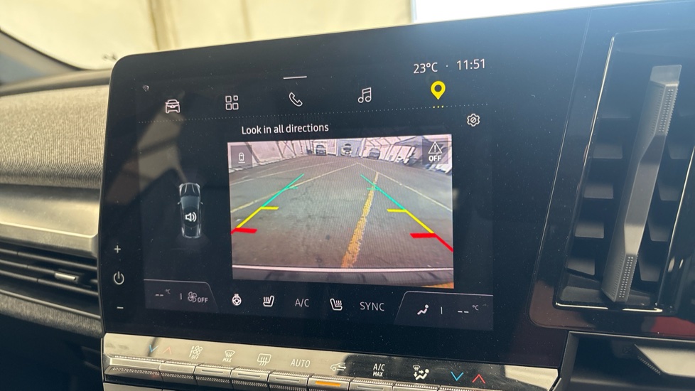 RENAULT MEGANE E-TECH Reverse camera