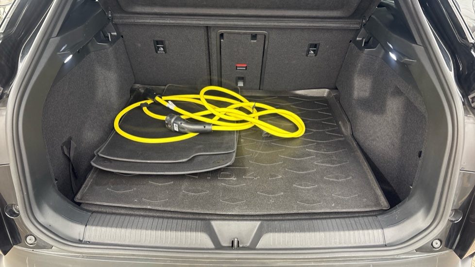 VOLKSWAGEN ID.4 Image 15