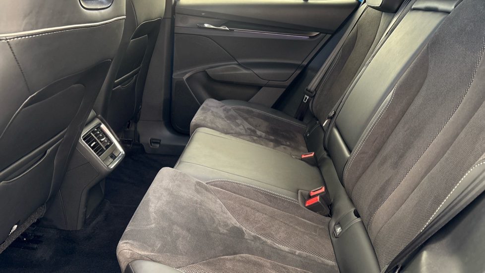 SKODA ENYAQ IV ESTATE 195kW 80x Sportline 82kWh 4x4 5dr Auto
