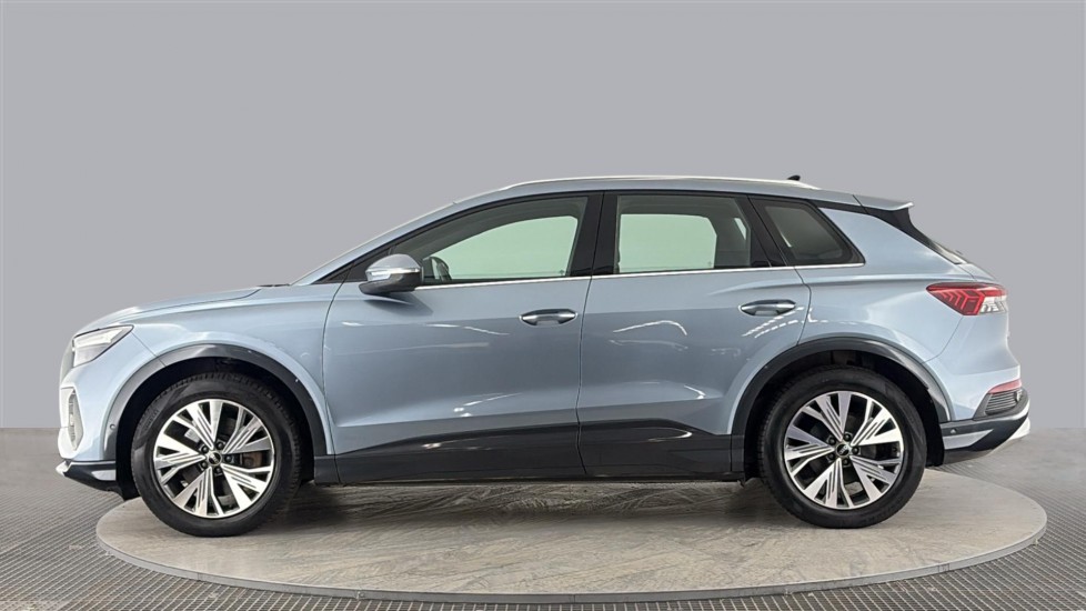 AUDI Q4 Image 2