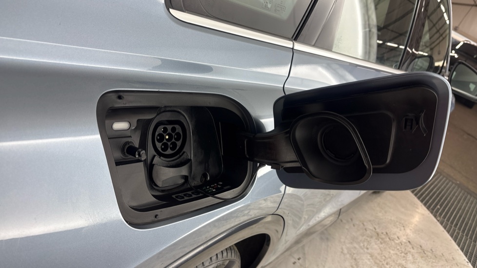 AUDI Q4 Image 21