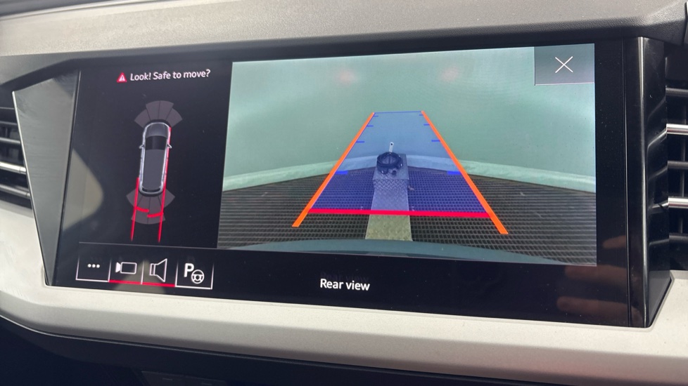 AUDI Q4 reverse camera