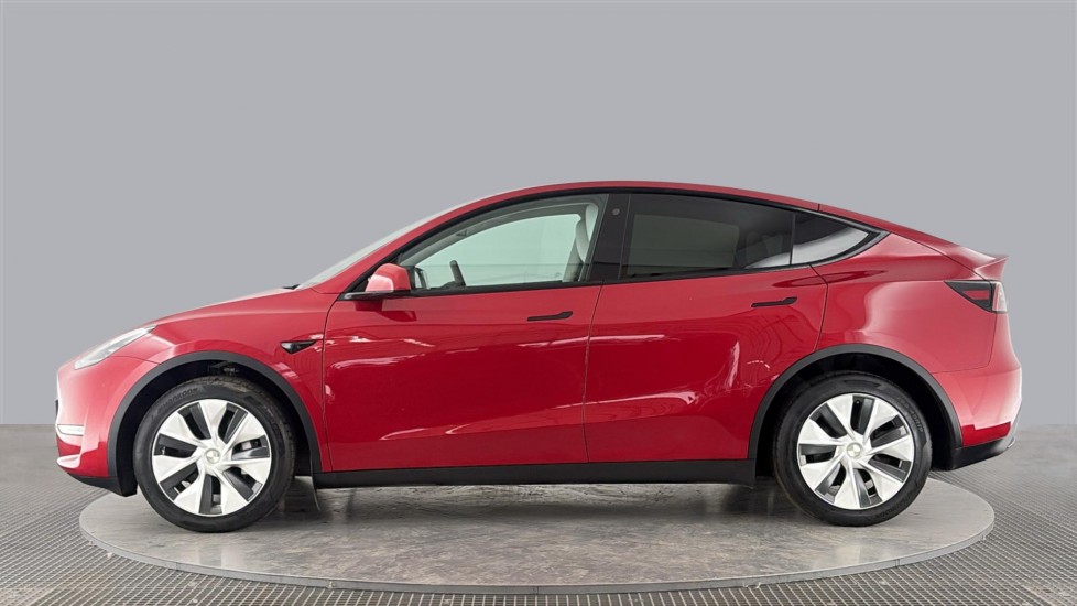 TESLA MODEL Y Image 2