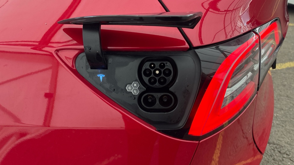 TESLA MODEL Y Image 21